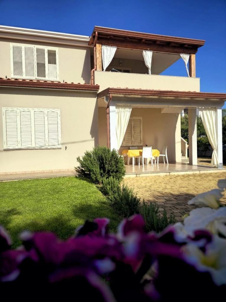 Casa Salvo Apartment Budoni Bagian luar foto